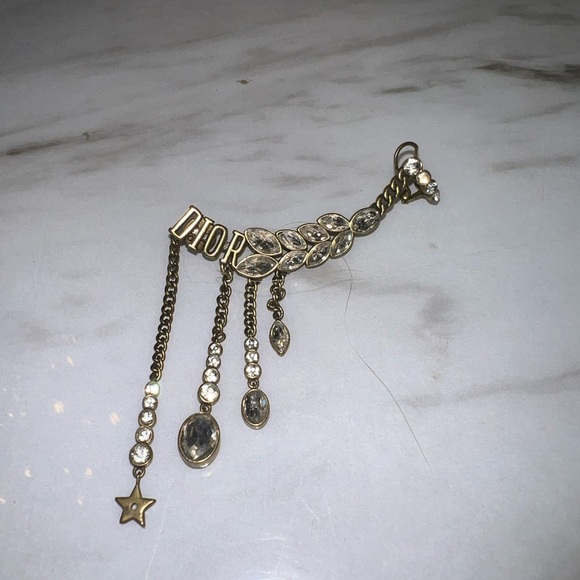 Dior Crystal Ear Climber / Cuff - Picture 5 of 9